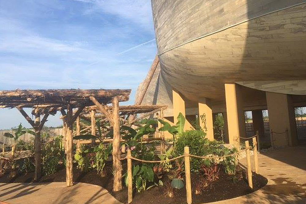 2019 Ark Encounter Queue Line Gardens