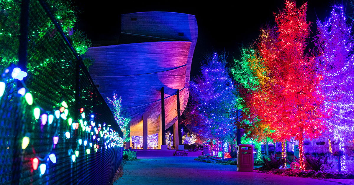 Locals Get Free Parking During ChristmasTime at the Ark Encounter Ark