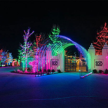 entrance of ararat zoo with christmas lights